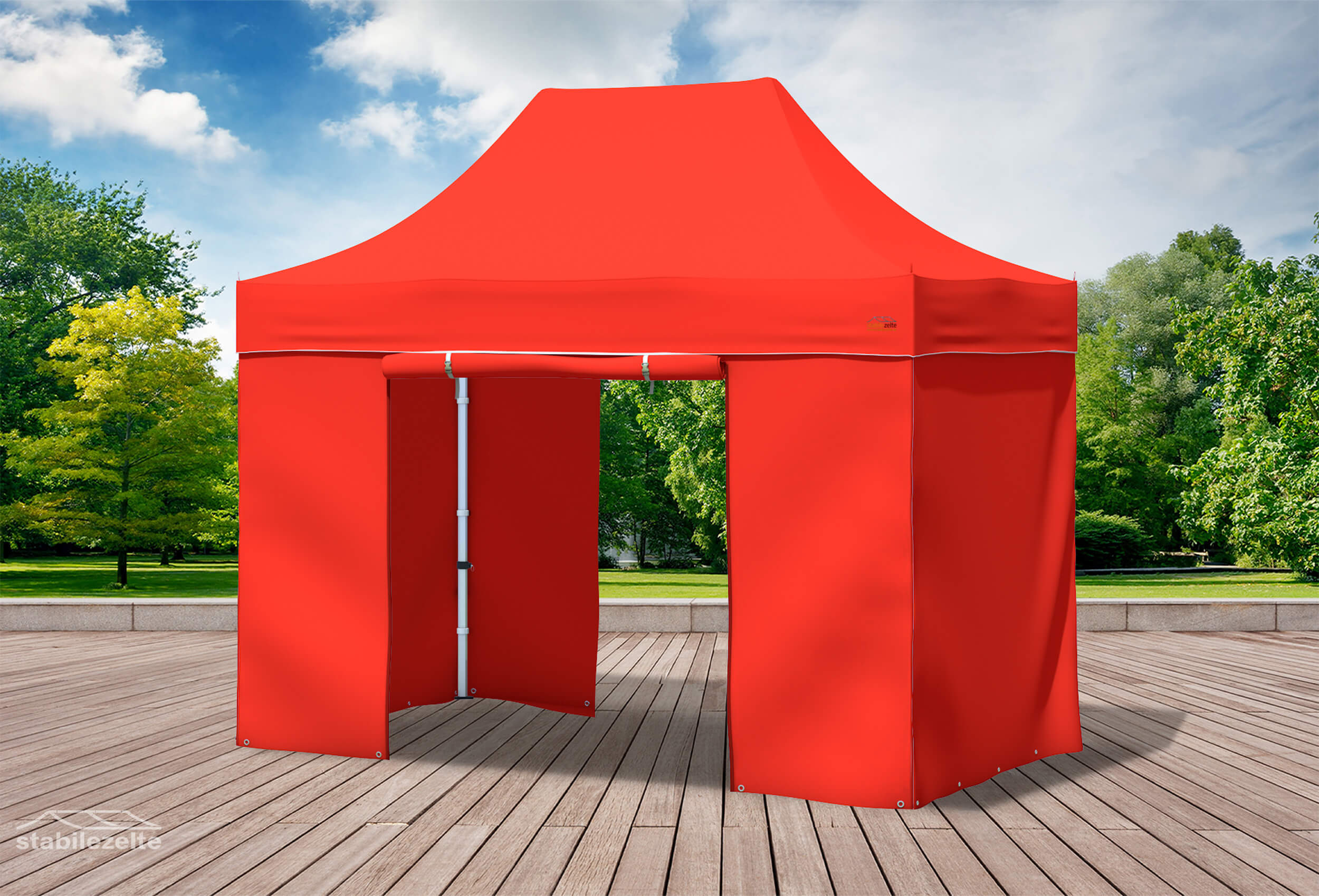 Roter Faltpavillon mit geschlossenen Seitenteilen und Türen 3 x 2m in einem Park